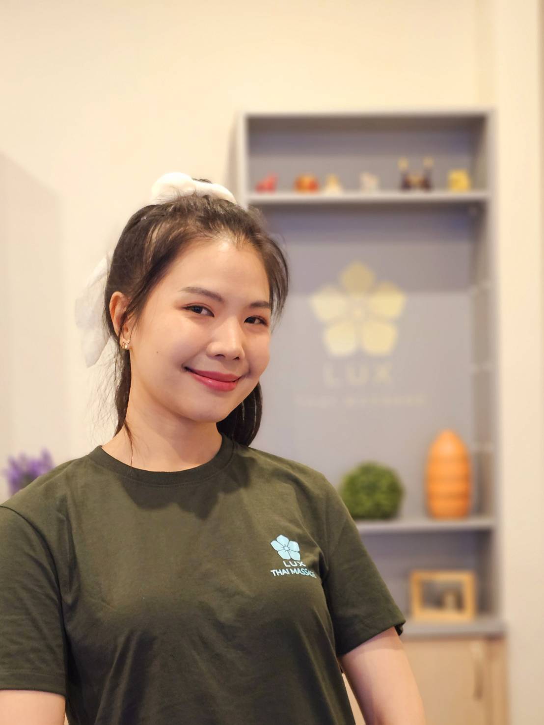 รูปภาพของฟอน พนักงานนวด